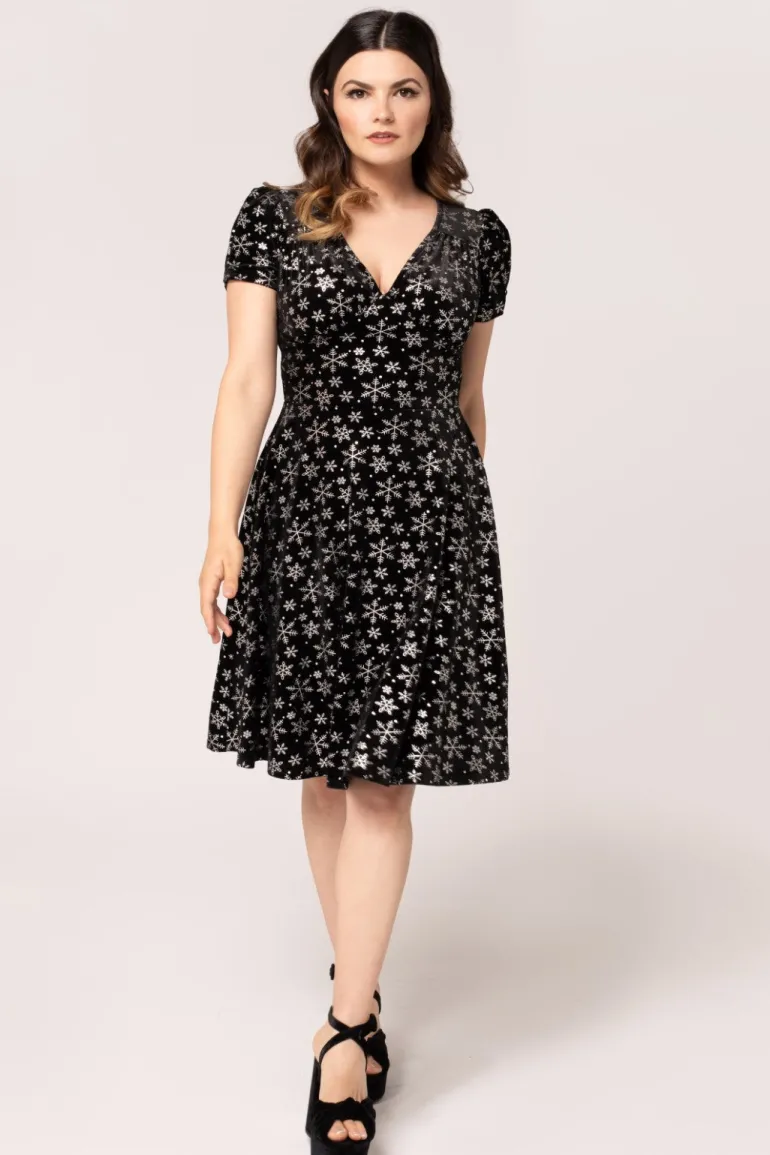 Eve Dress>Hell Bunny Hot