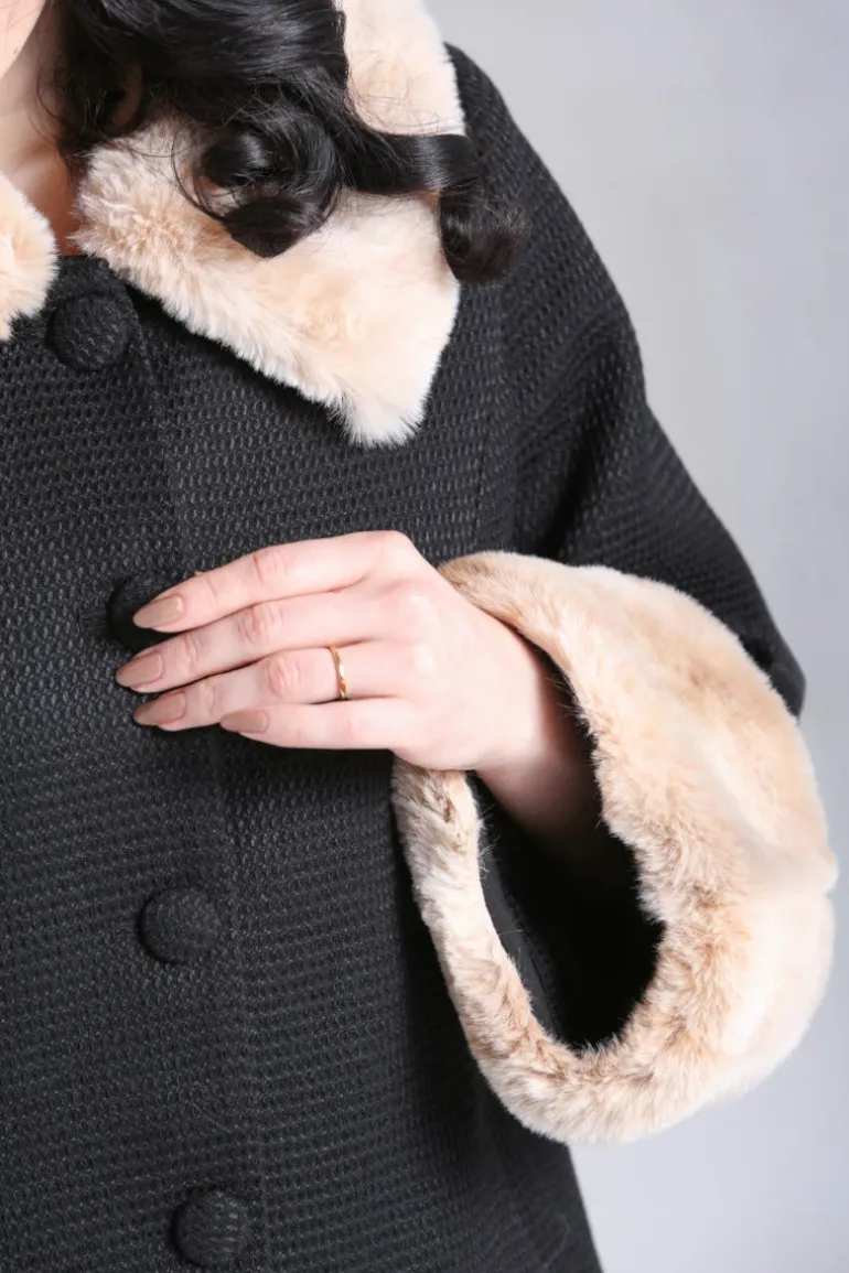faustine_coat_3.webp Faustine Coat>Hell Bunny Best