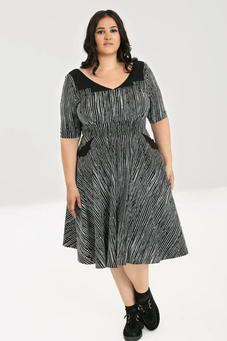 regan_s_dress_1.webp Regan 50's Dress>Hell Bunny Store